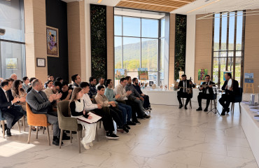 İsmayıllı “DOST Evi”nə Brayl əlifbası ilə çap edilmiş kitablar hədiyyə olunub